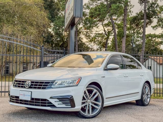 Used 2017 Volkswagen Passat 1.8T R-Line w/ R-Line Lighting Package image 1