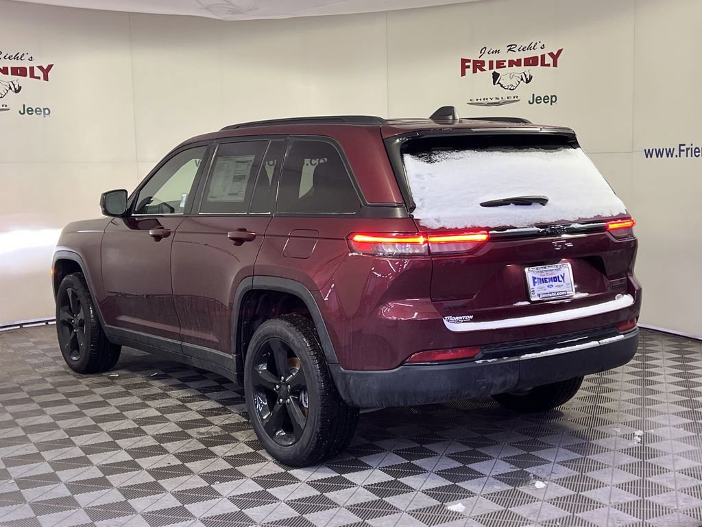 New 2025 Jeep Grand Cherokee Limited w/ Black Appearance Package image 5