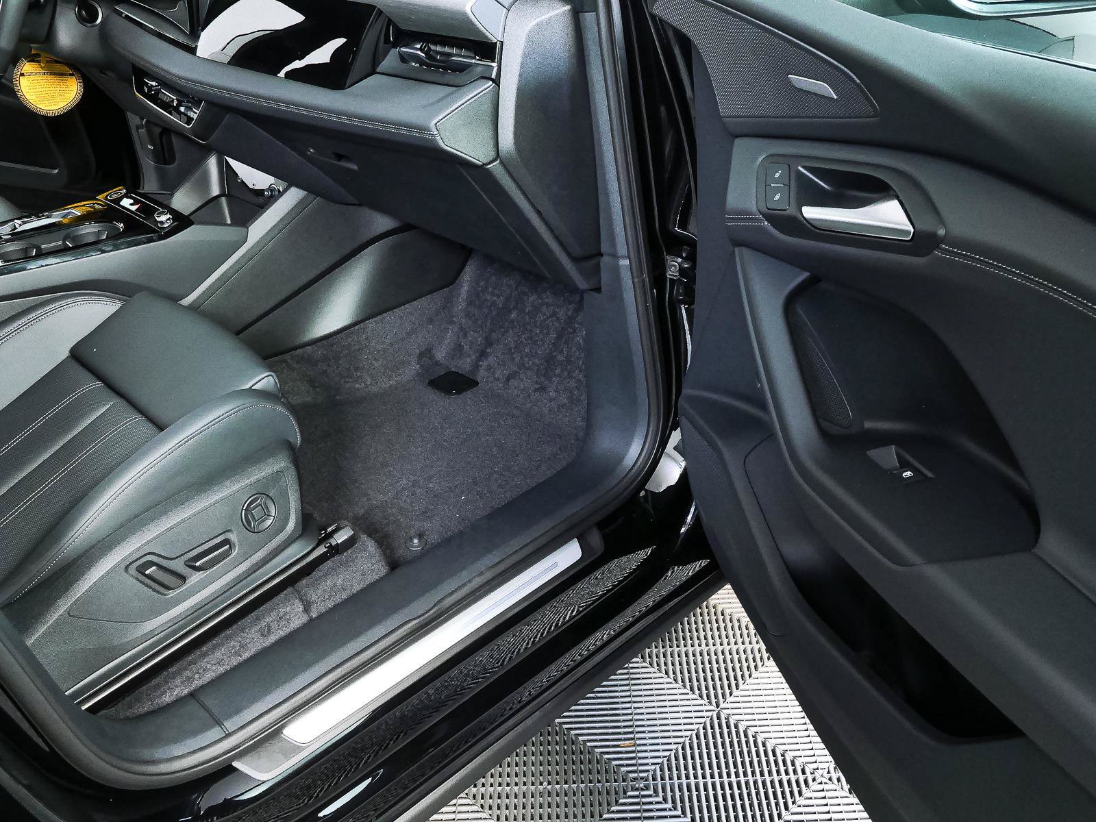 New 2027 Audi Q6 e-tron Premium Plus AWD/4WD image 28