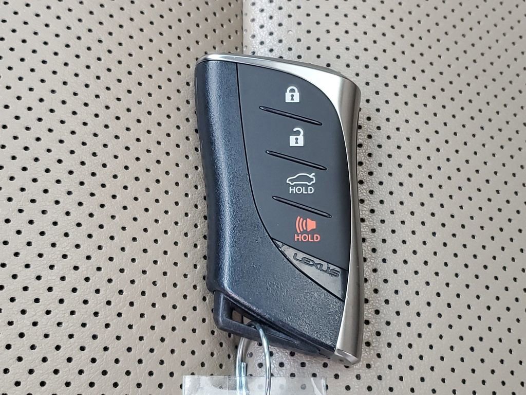 Used 2021 Lexus ES 250 w/ Premium Package image 32