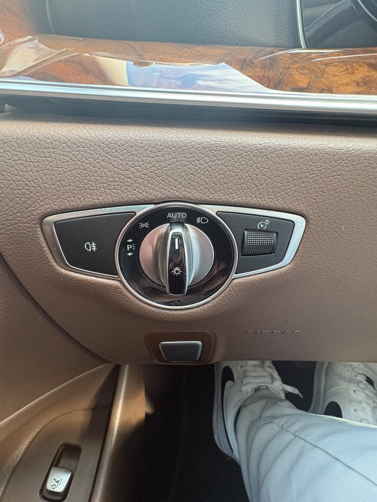 Used 2018 Mercedes-Benz E 300 image 15