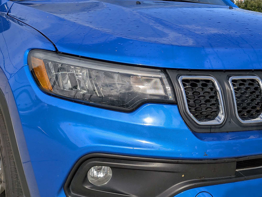 Certified 2024 Jeep Compass Latitude AWD/4WD image 10