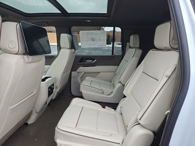 New 2026 GMC Yukon XL Denali w/ Denali Reserve Package image 14