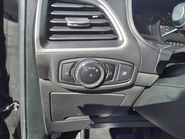 Used 2024 Ford Edge SEL AWD/4WD image 16