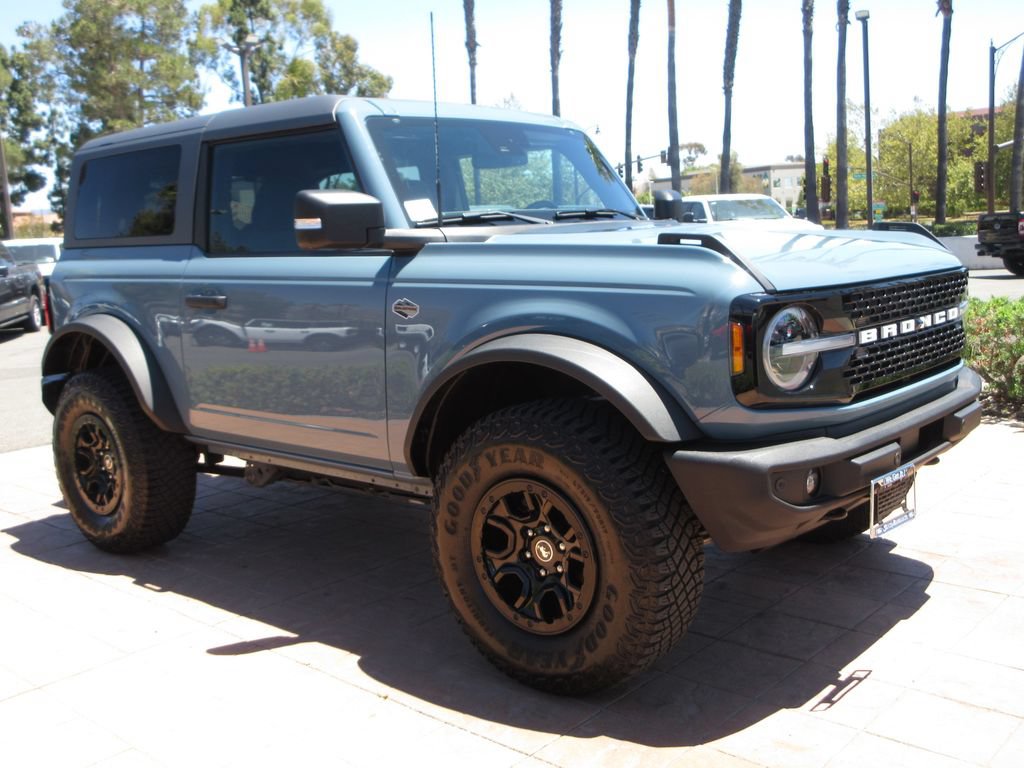 Certified 2022 Ford Bronco Wildtrak AWD/4WD image 7