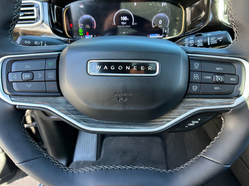 Used 2022 Jeep Wagoneer Series III w/ Premium Group I image 14
