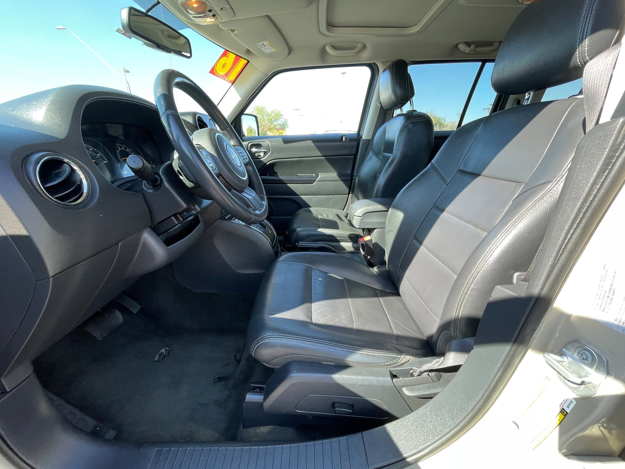 Used 2016 Jeep Patriot High Altitude FWD image 14