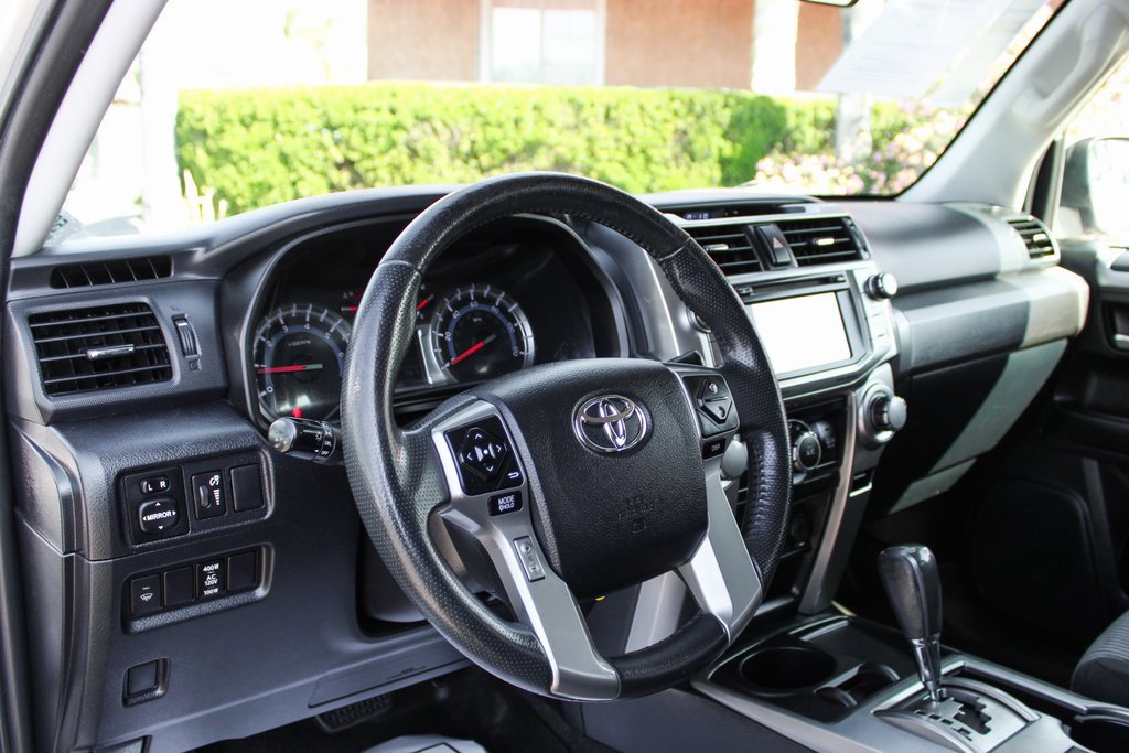 Used 2019 Toyota 4Runner SR5 image 17