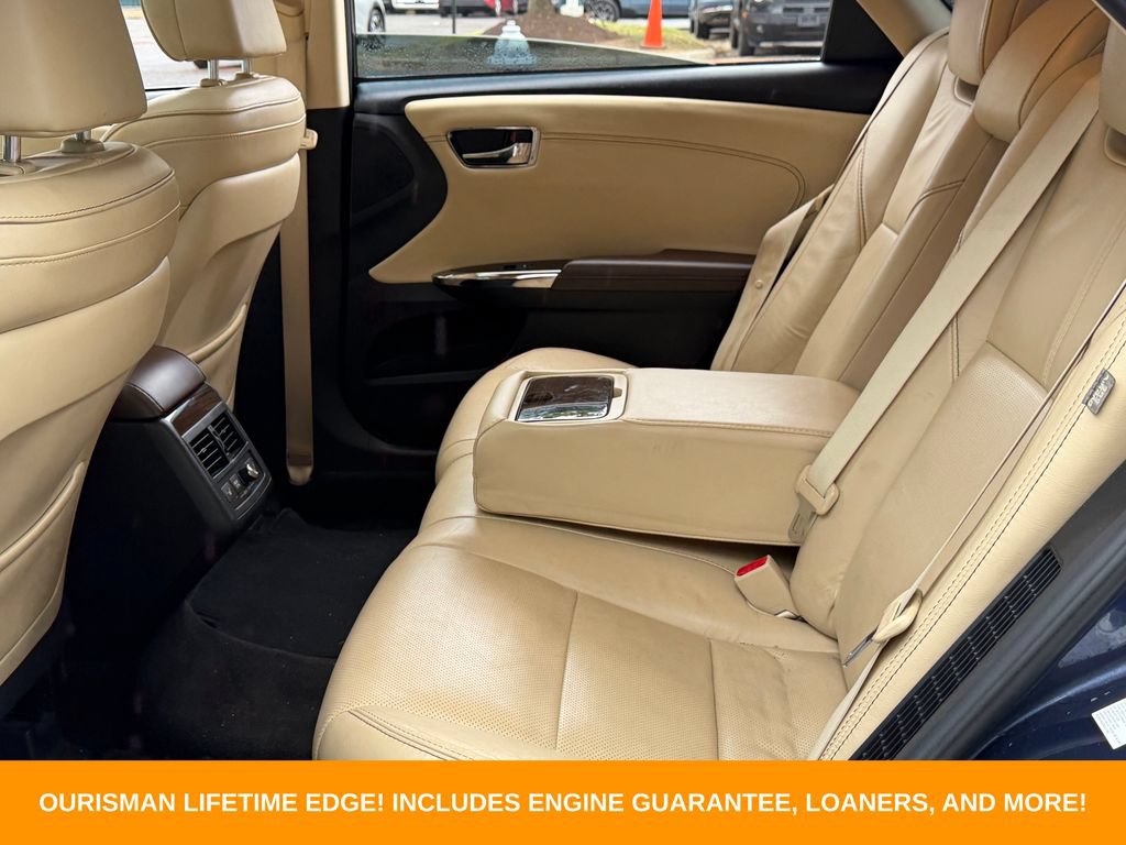 Used 2014 Toyota Avalon Limited w/ Technology Package FWD image 15