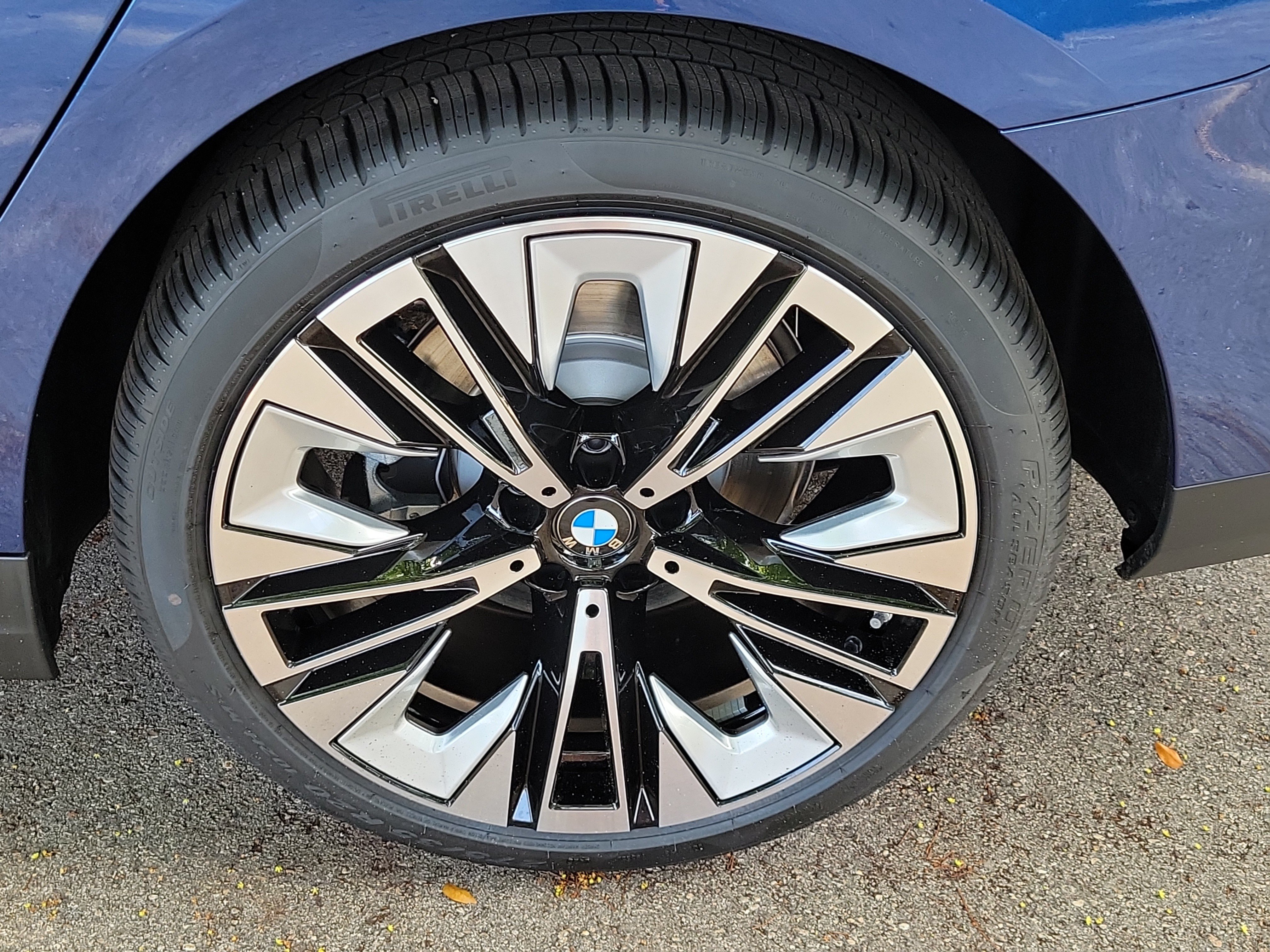 New 2027 BMW 530i w/ Premium Package RWD image 6