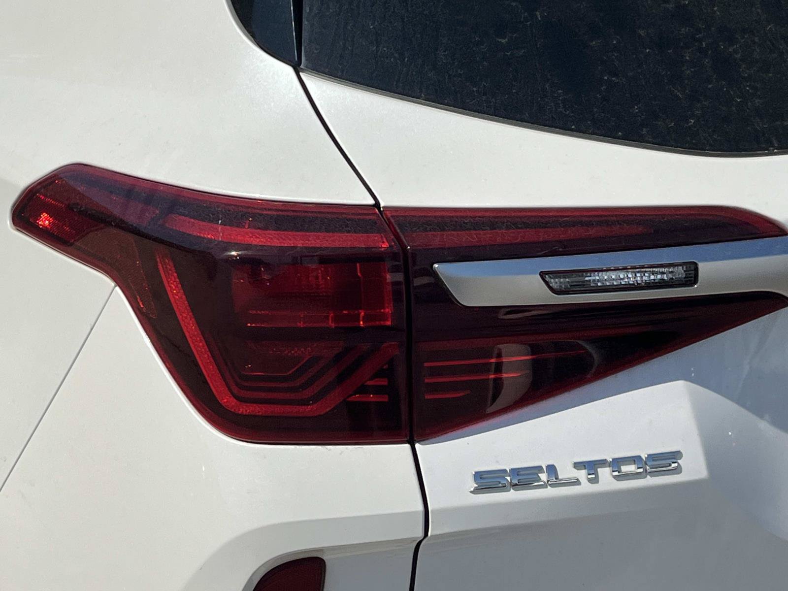 Used 2021 Kia Seltos EX AWD/4WD image 7