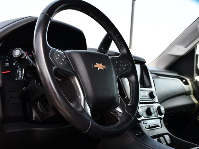 Used 2018 Chevrolet Suburban LT image 12