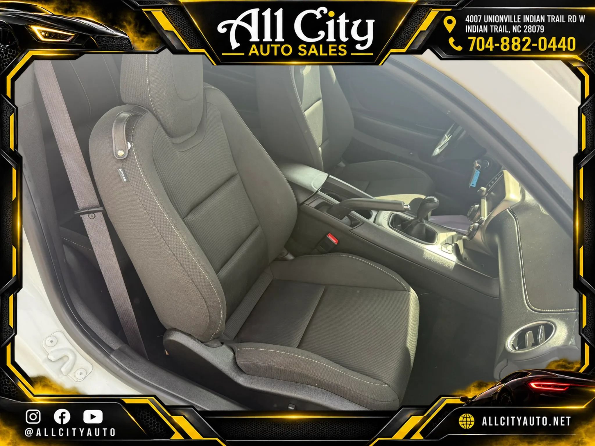 Used 2013 Chevrolet Camaro LT RWD image 14