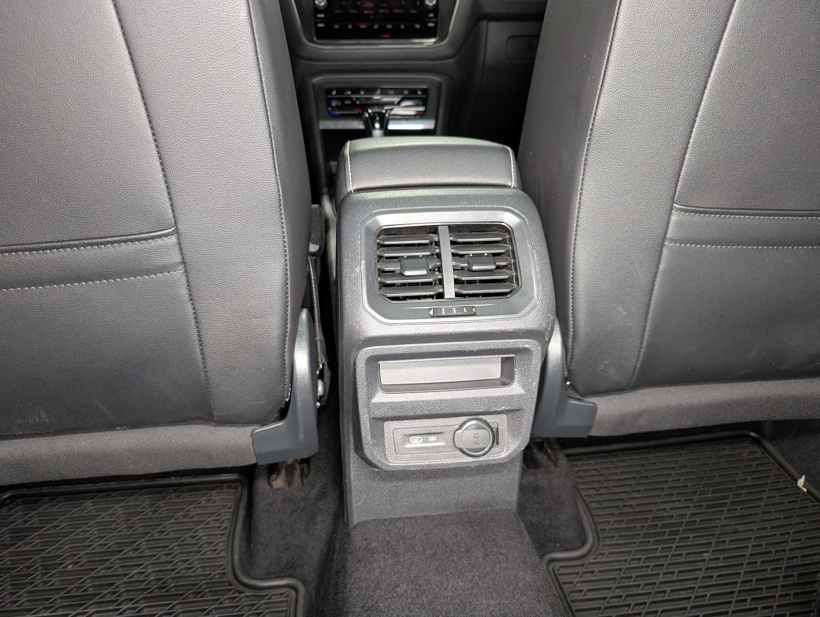 Used 2022 Volkswagen Tiguan SE R-Line AWD/4WD image 22