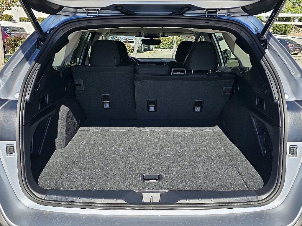 Certified 2025 Subaru Outback Premium image 12