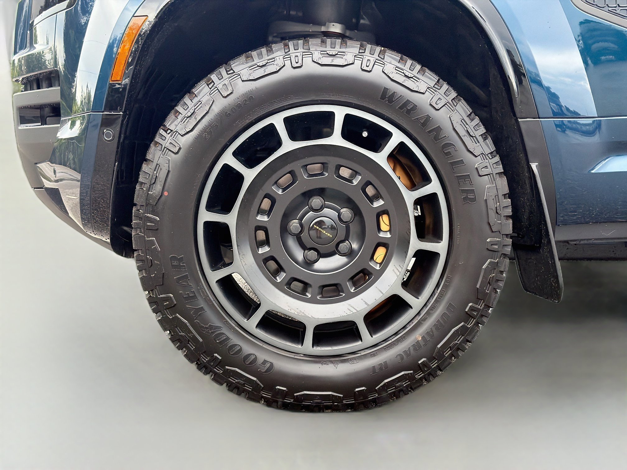 New 2026 Land Rover Defender 110 OCTA AWD/4WD image 42