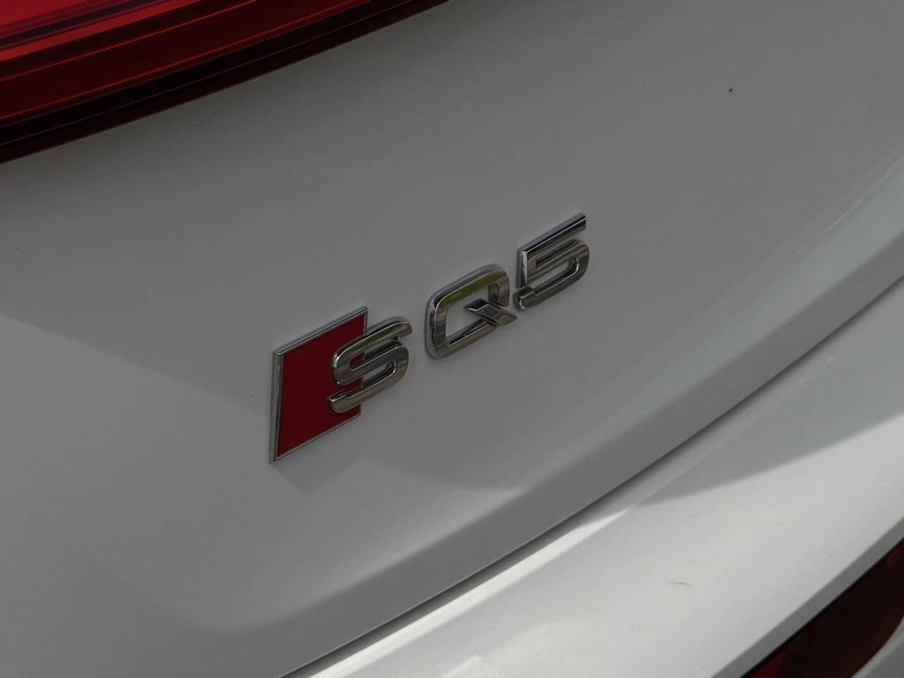 Used 2018 Audi SQ5 Prestige AWD/4WD image 13