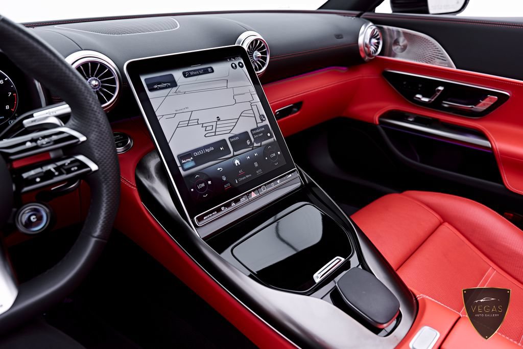 Used 2025 Mercedes-Benz SL 43 AMG w/ Driver Assistance Package image 78