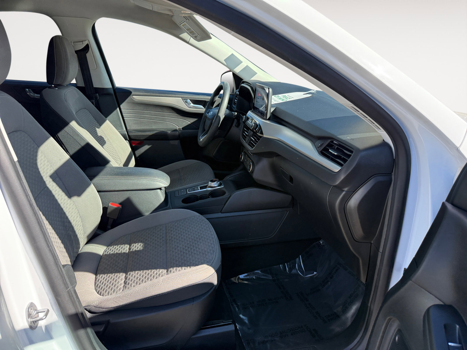 Used 2021 Ford Escape SE image 19