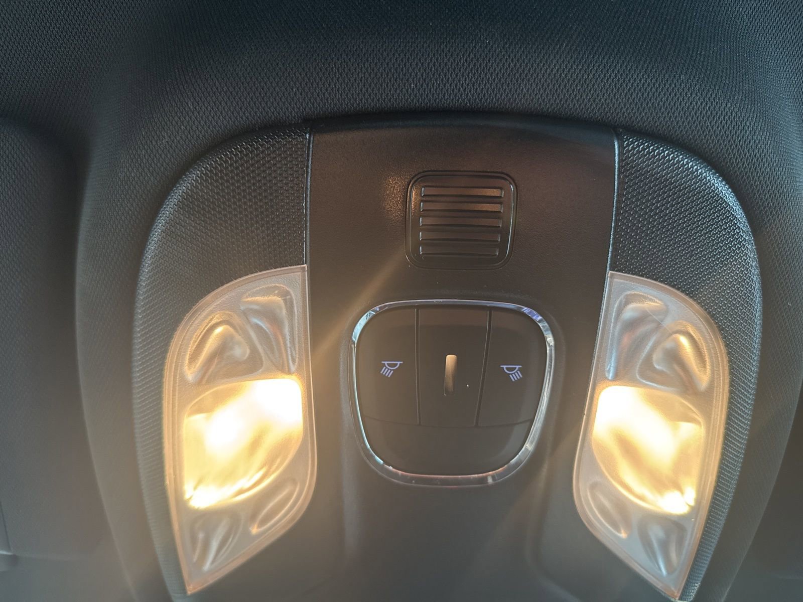 Used 2024 Jeep Compass Limited image 33