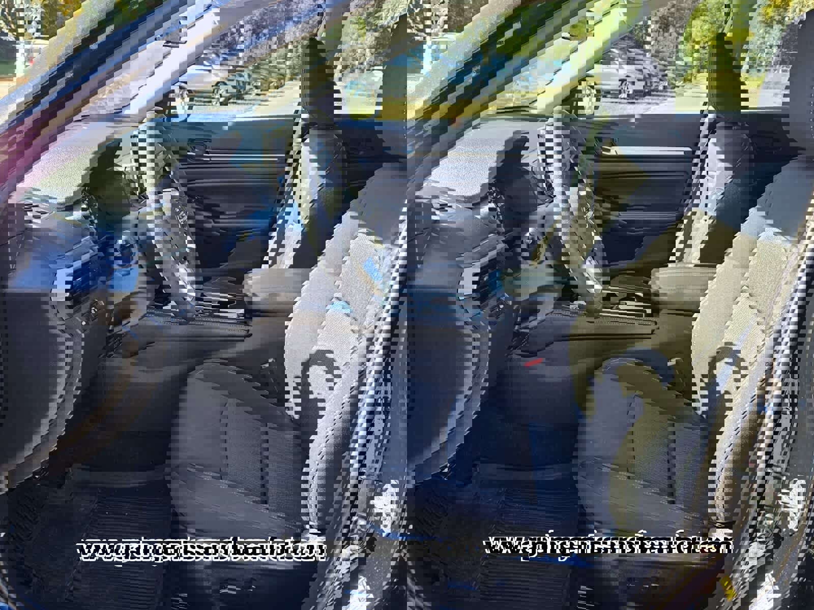 Used 2023 Nissan Altima 2.5 SV FWD image 3