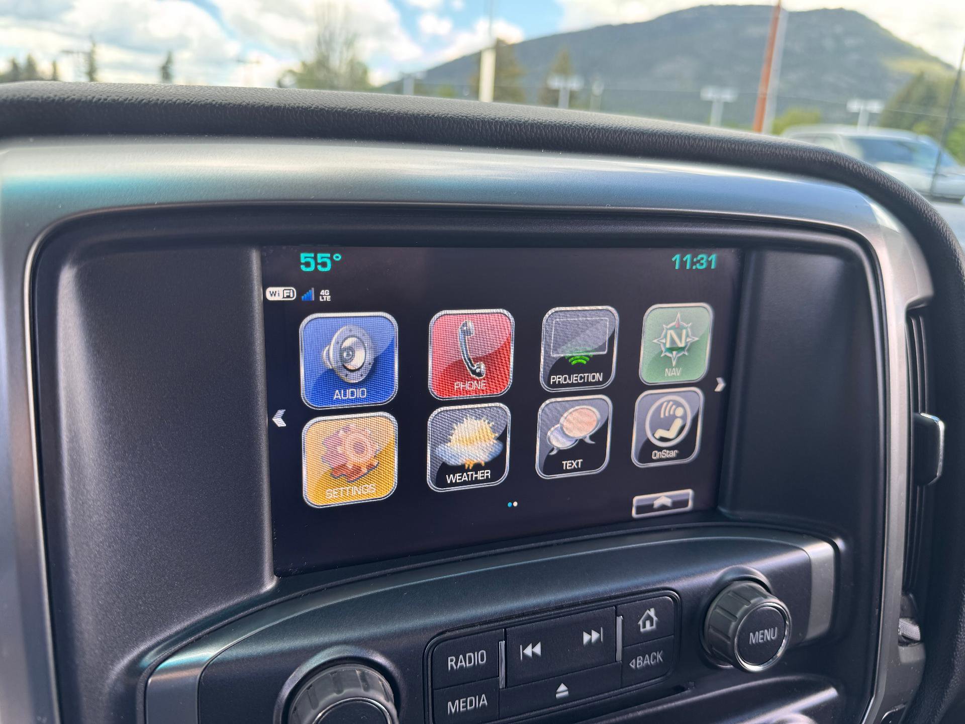 Used 2017 Chevrolet Silverado 1500 LT w/ All Star Edition AWD/4WD image 28