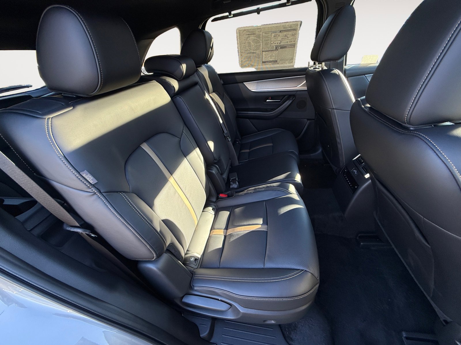 New 2026 MAZDA CX-90 Plug-In Hybrid w/ Premium Plus image 18