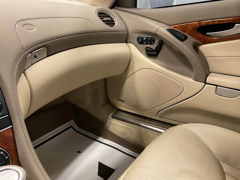 Used 2009 Mercedes-Benz SL 550 image 27