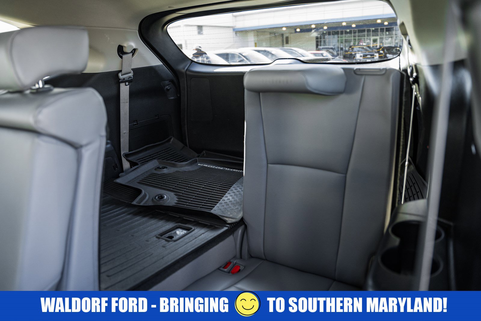 Used 2020 Toyota Highlander XLE image 38