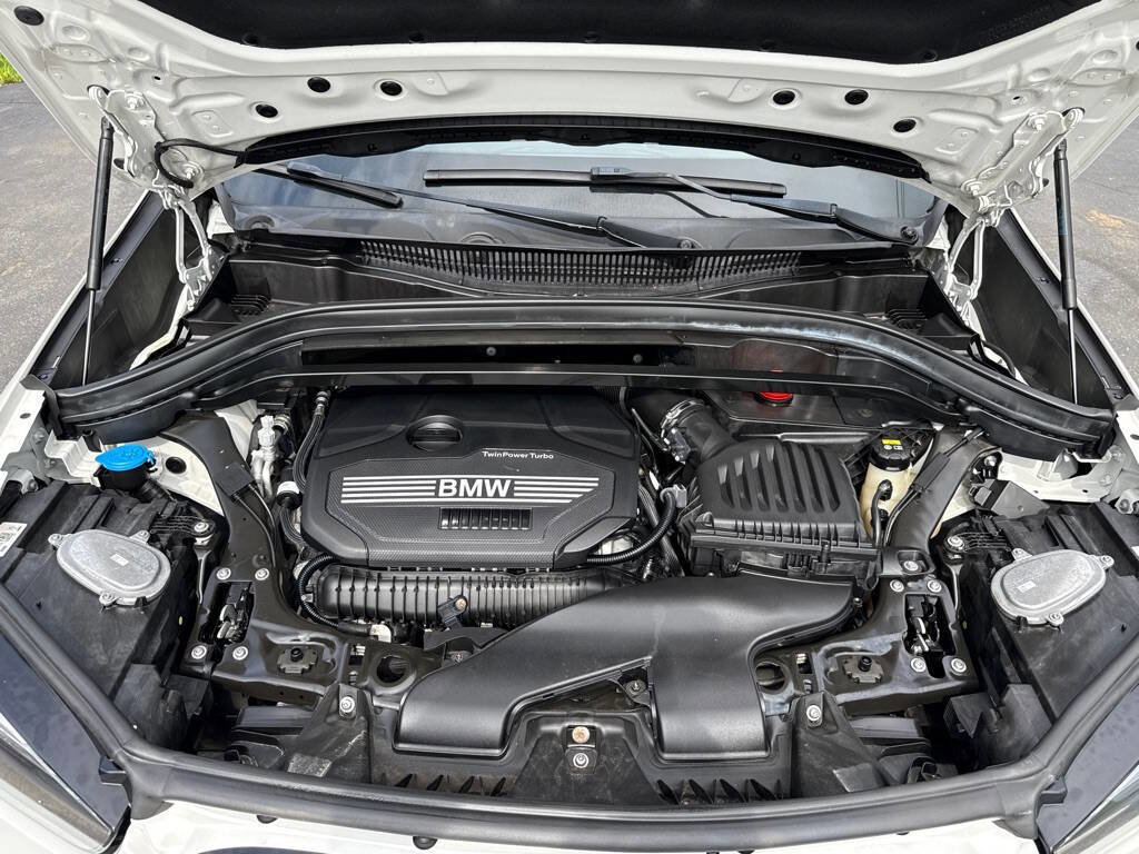 Used 2021 BMW X1 xDrive28i w/ Convenience Package image 9