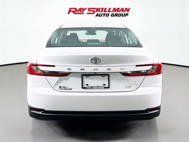 Used 2025 Toyota Camry LE image 6