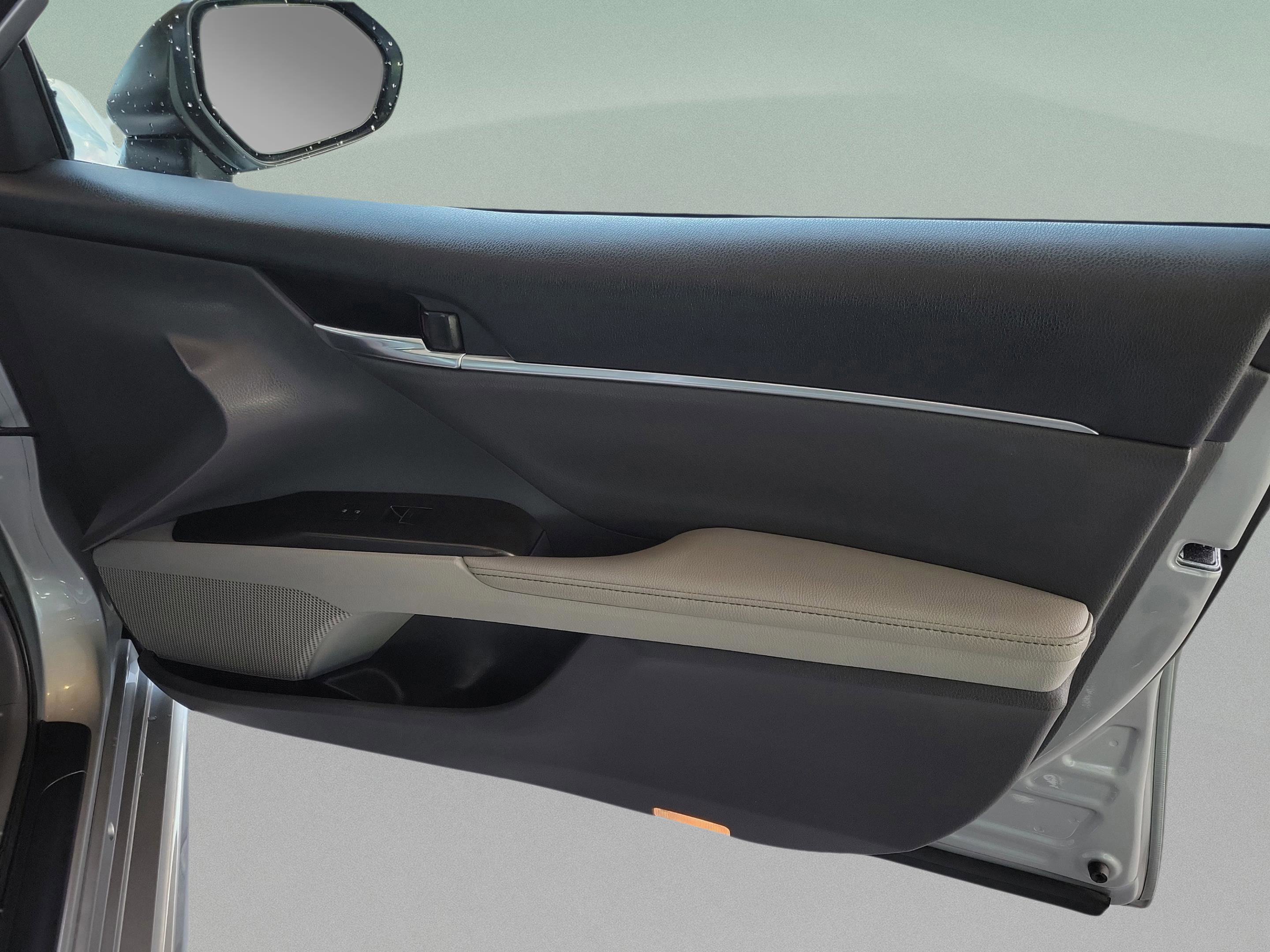 Used 2024 Toyota Camry XSE image 26