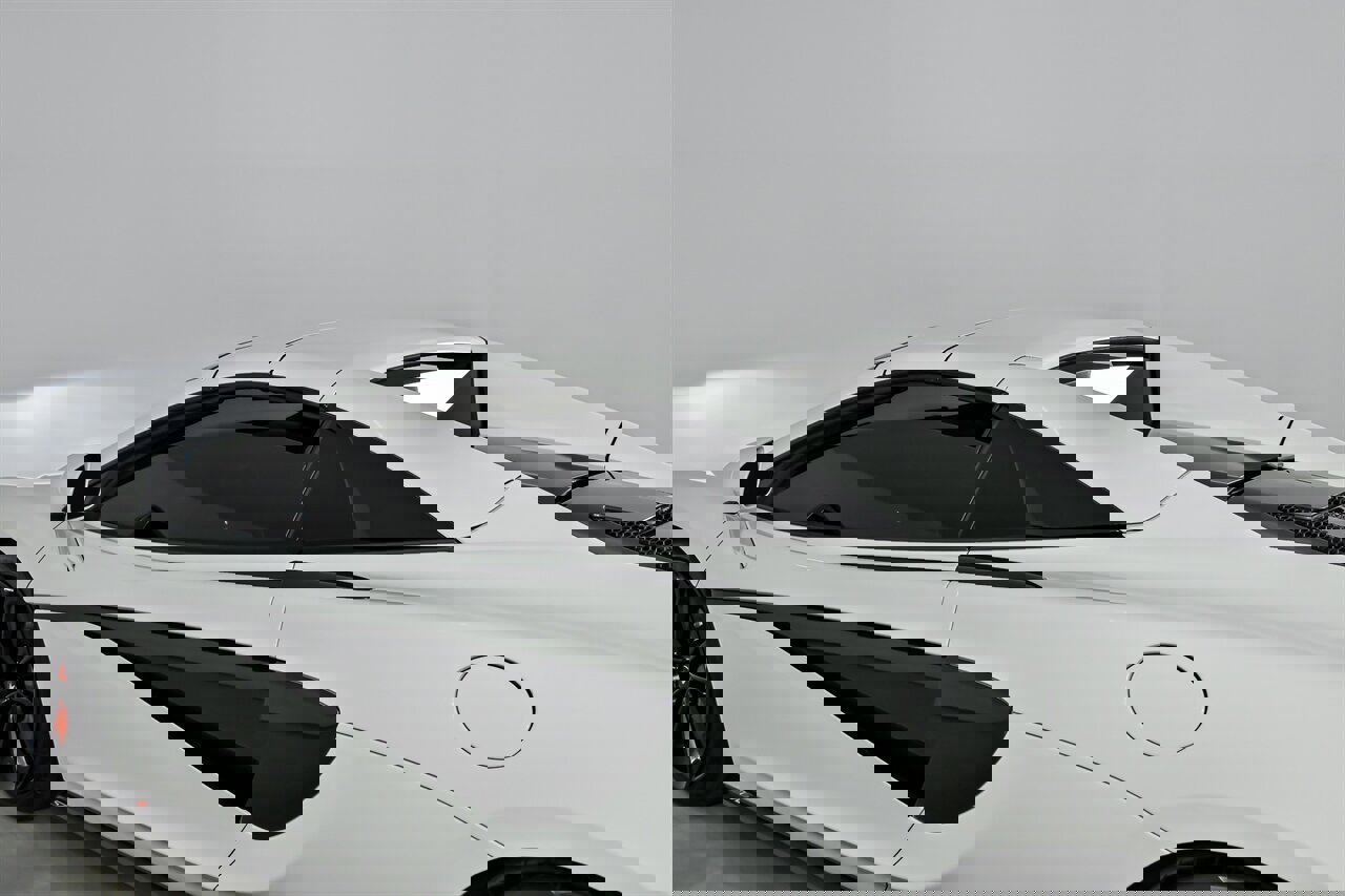 Used 2020 McLaren 570S Spider image 19