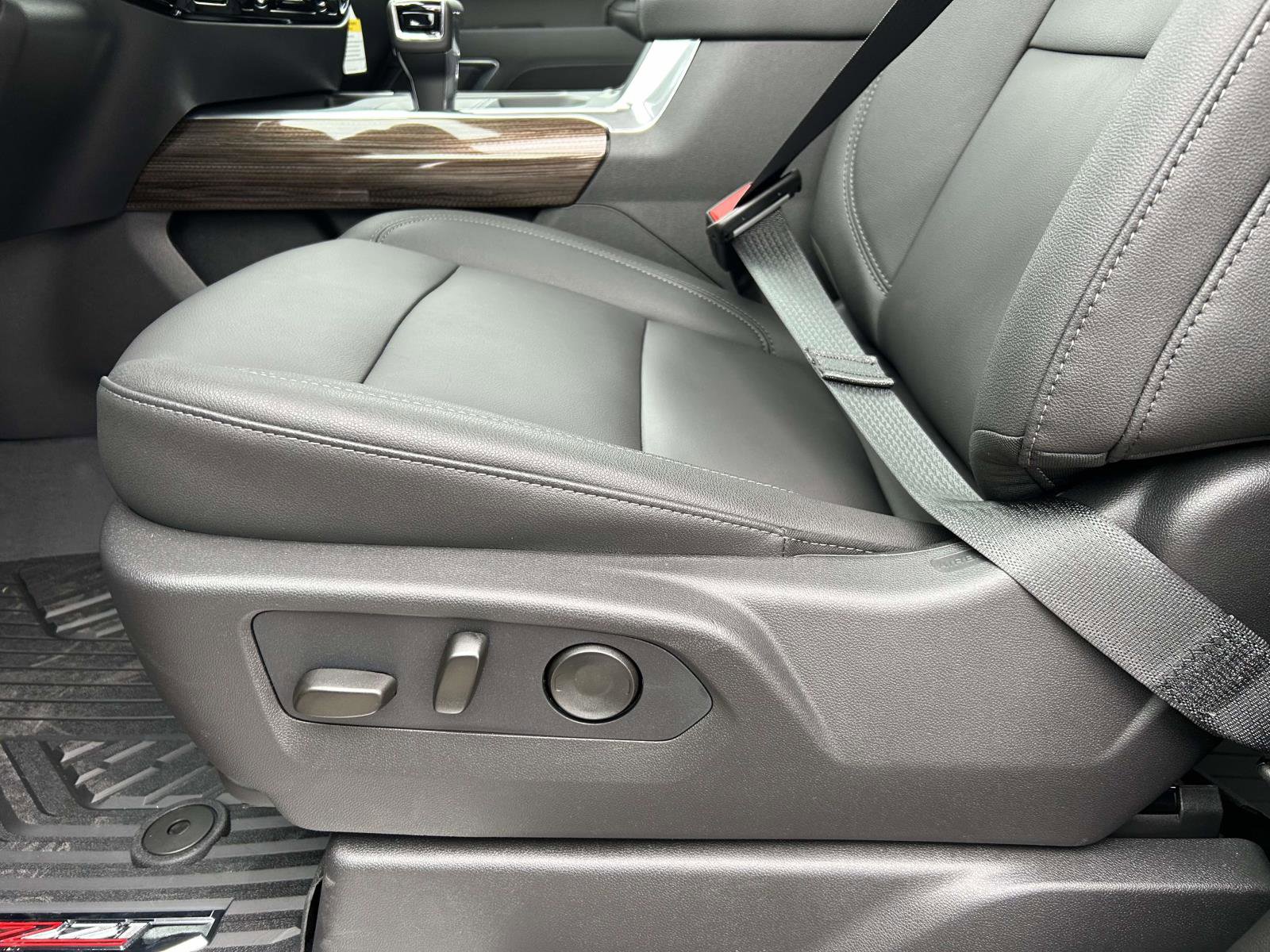 New 2026 Chevrolet Silverado 1500 LT Trail Boss w/ LT Trail Boss Premium Package image 18