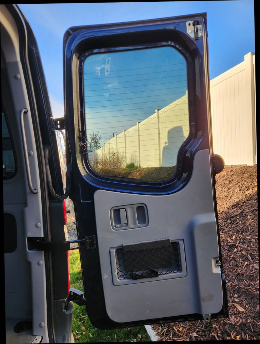 Used 2016 Mercedes-Benz Sprinter 2500 image 25