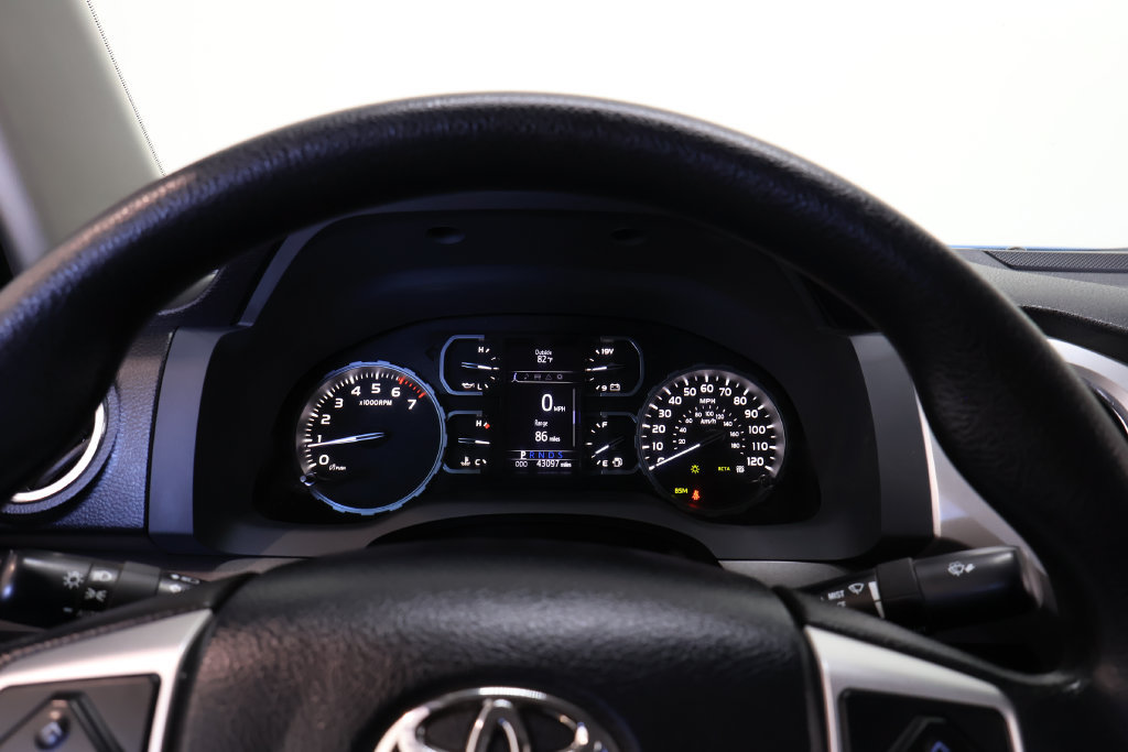 Used 2019 Toyota Tundra SR5 w/ Convenience Package AWD/4WD image 29