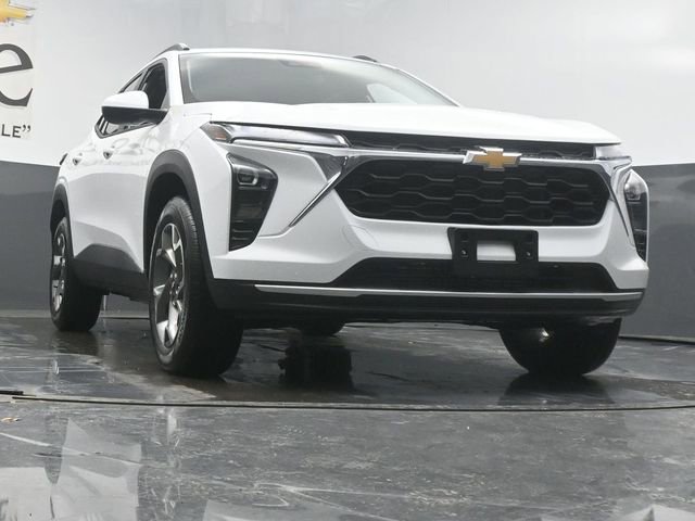 New 2026 Chevrolet Trax LT w/ Driver Confidence Package image 3