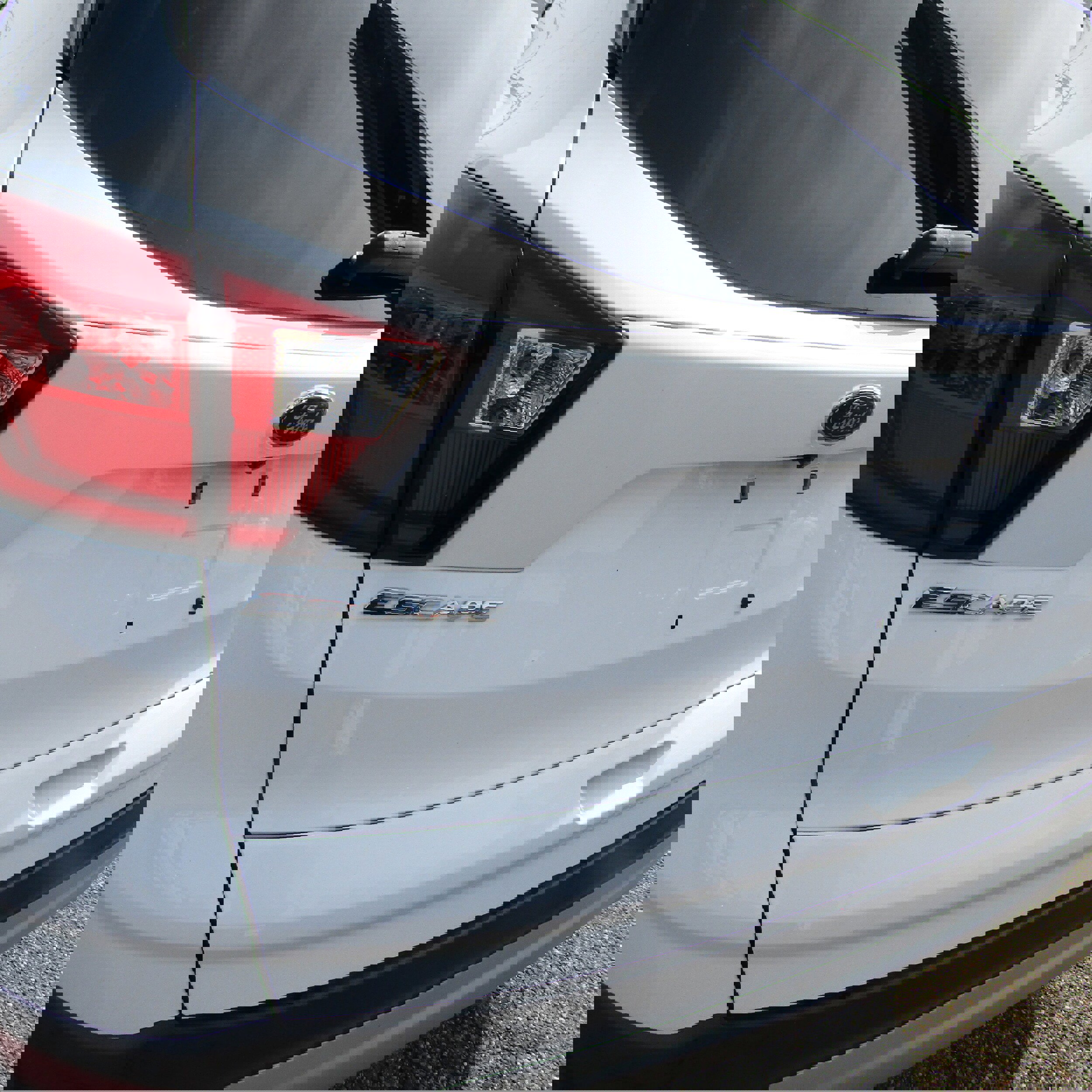 Used 2019 Ford Escape SE image 10