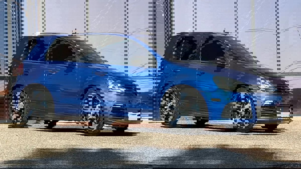 Used 2013 Volkswagen Golf R 4-Door image 18