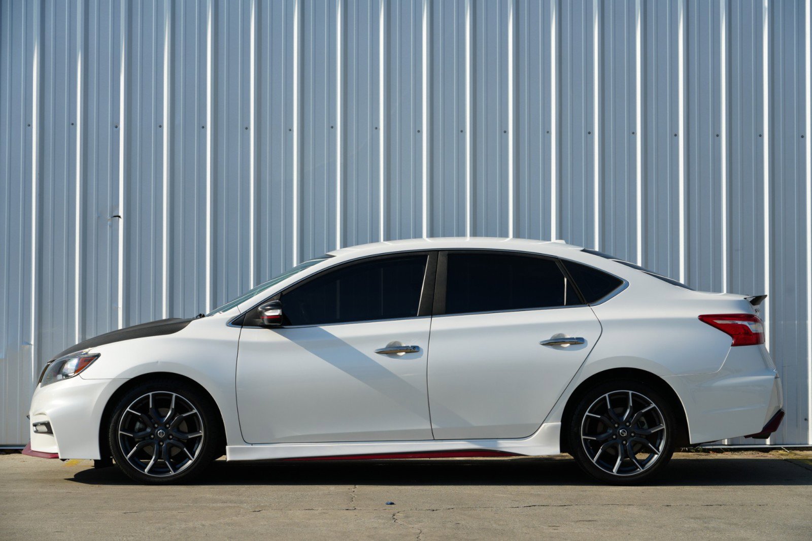 Used 2019 Nissan Sentra NISMO image 7