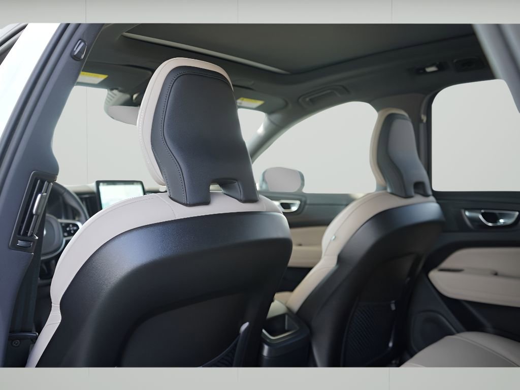 New 2026 Volvo XC60 B5 Plus w/ Climate Package PRO AWD/4WD image 20