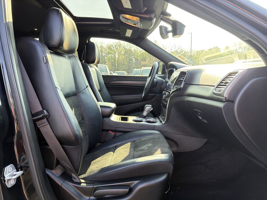 Used 2019 Jeep Grand Cherokee Altitude image 19