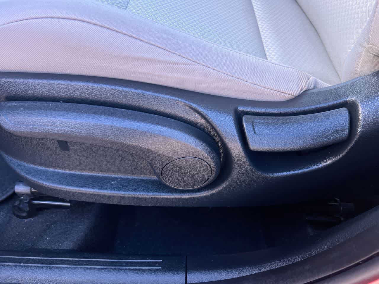 Certified 2023 Kia Soul LX FWD image 12