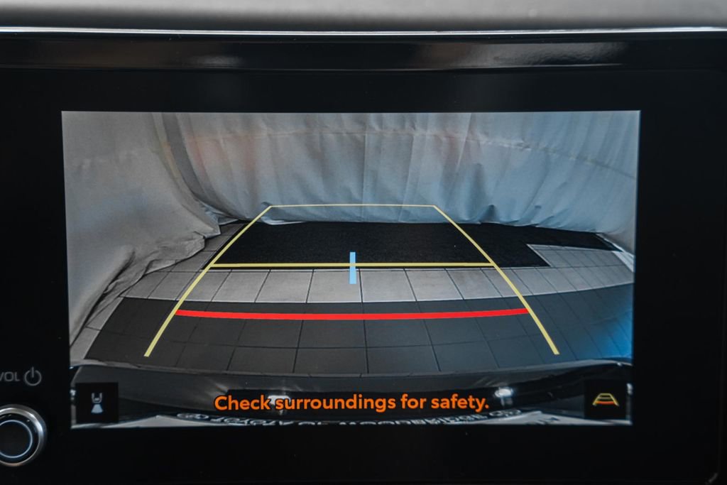 Used 2025 Toyota Camry LE image 39