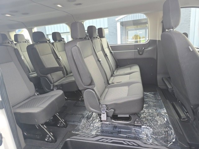 Used 2024 Ford Transit 350 XLT image 20