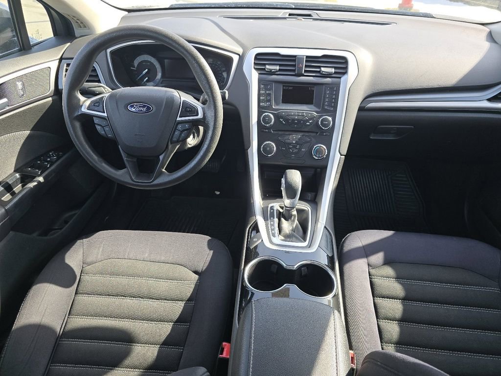 Used 2015 Ford Fusion SE image 17