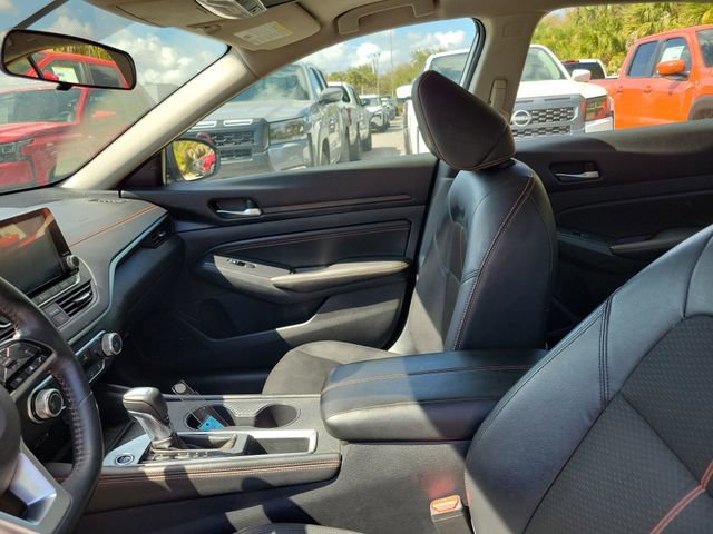 Used 2019 Nissan Altima 2.5 SR w/ SR Premium Package image 11