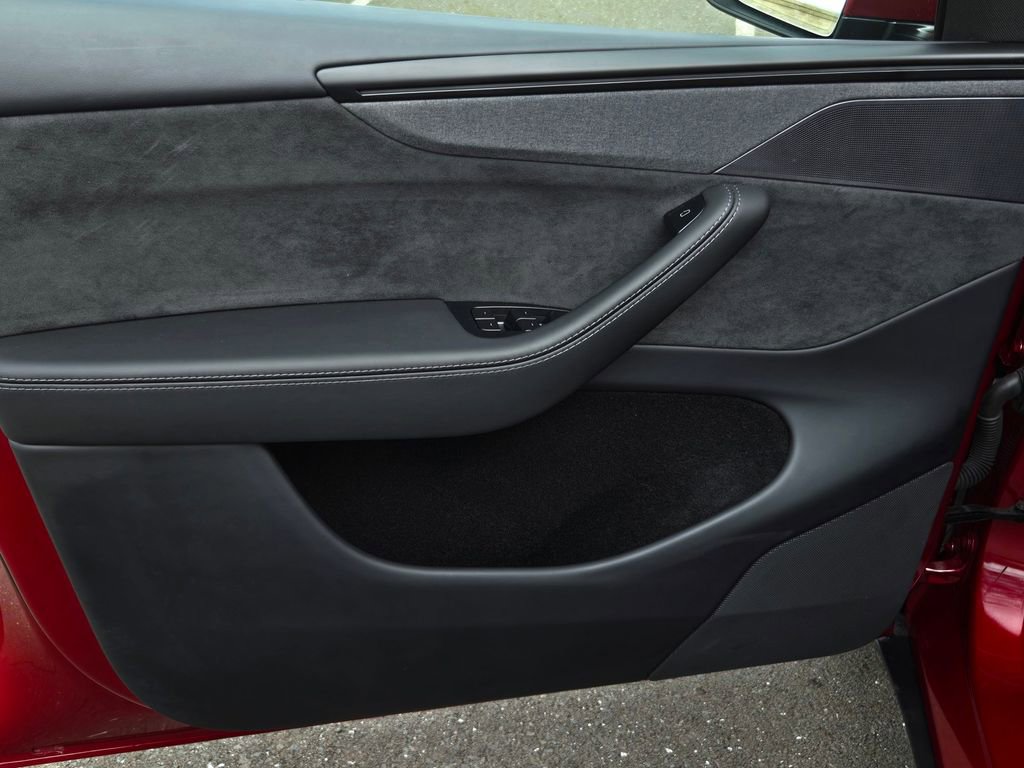 Used 2026 Tesla Model Y Long Range image 10
