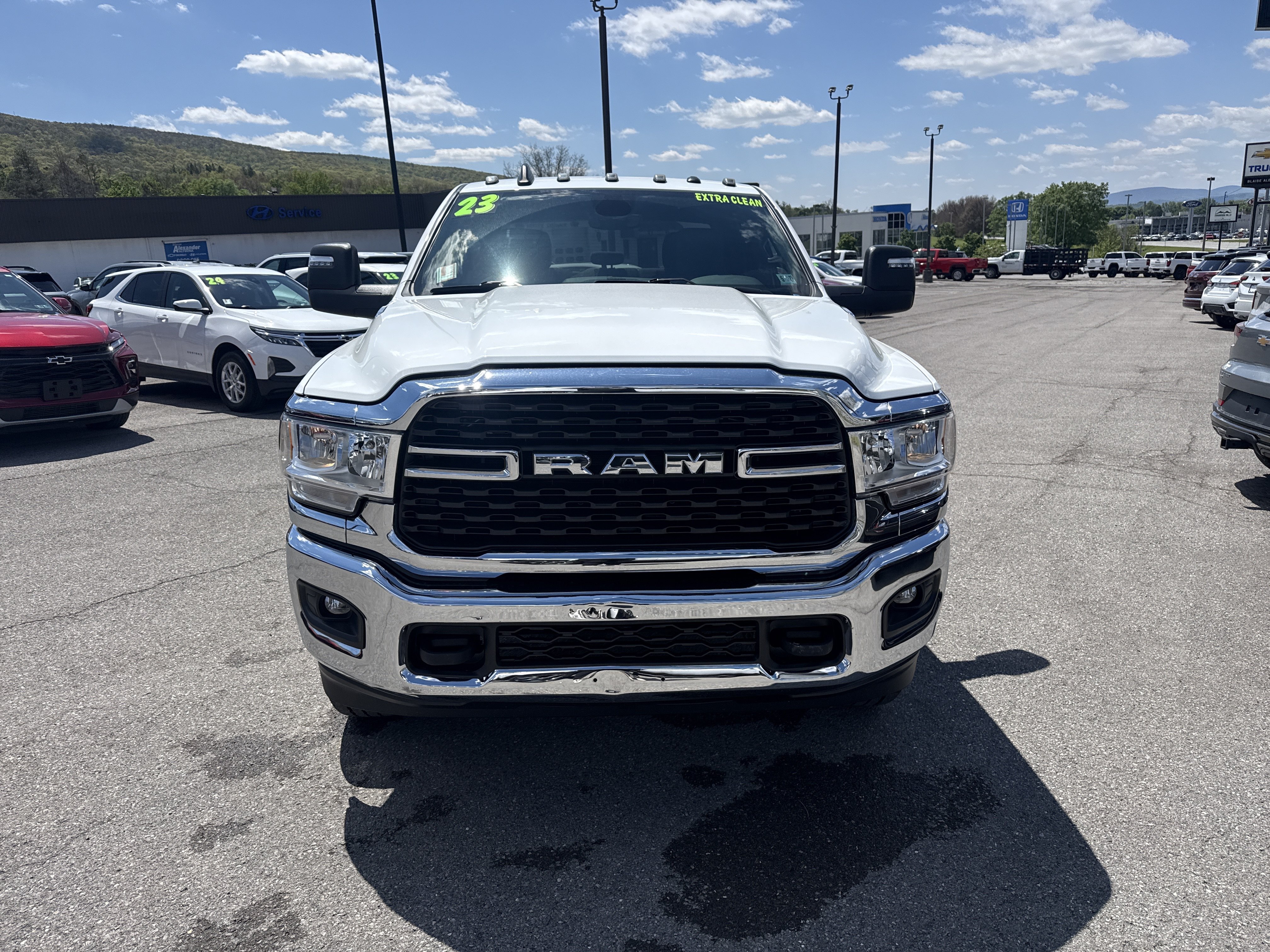 Used 2023 RAM 2500 Big Horn w/ Level 1 Equipment Group AWD/4WD image 9