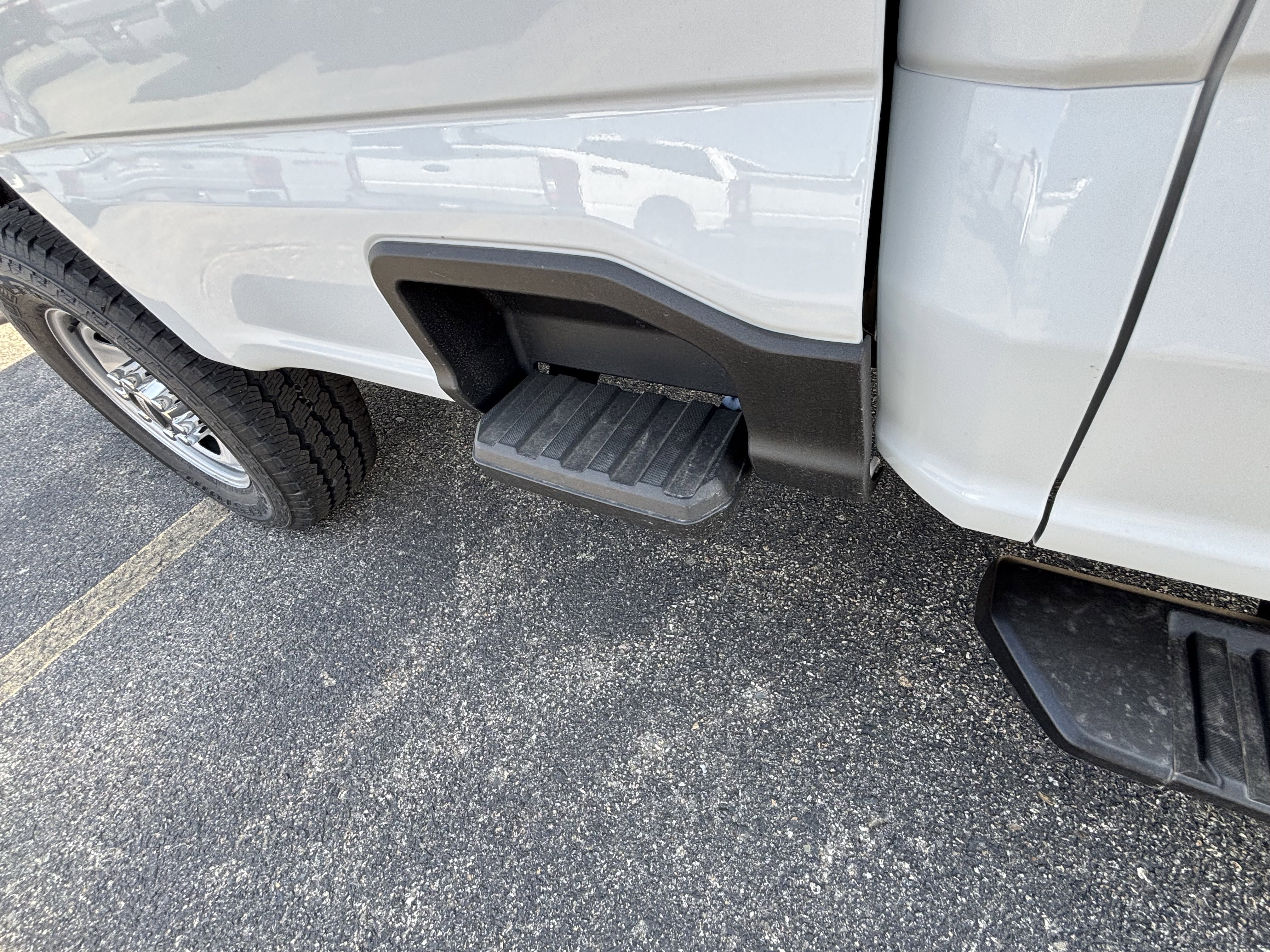 New 2025 Ford F350 XL w/ FX4 Off-Road Package image 15